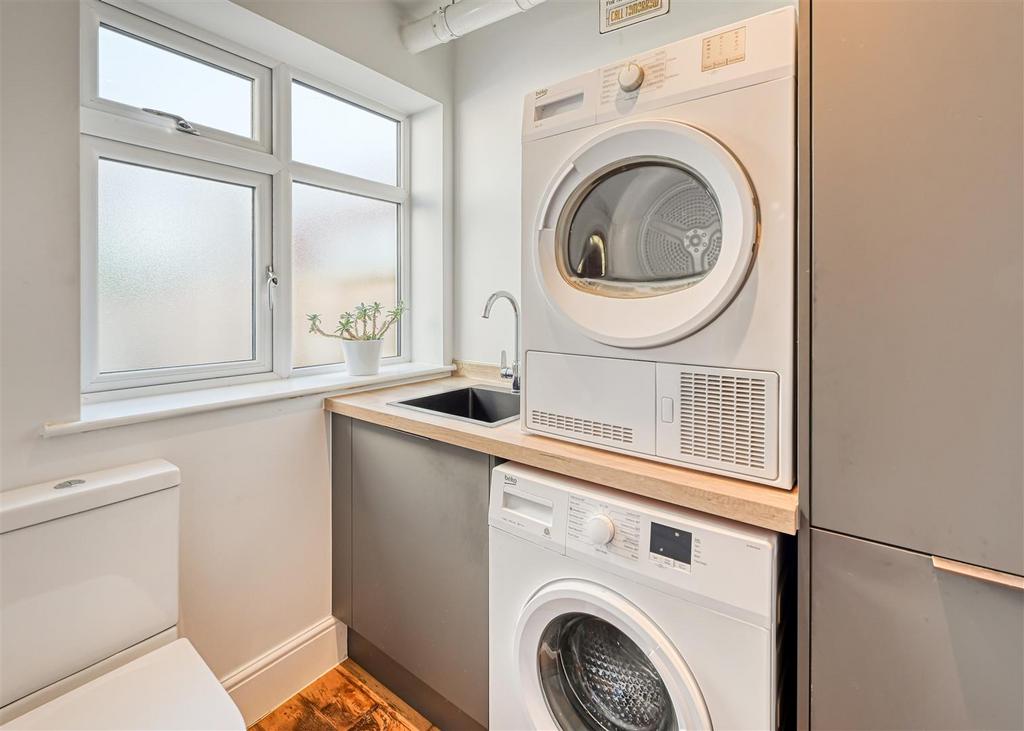 68 Sandringham Road-10.jpg