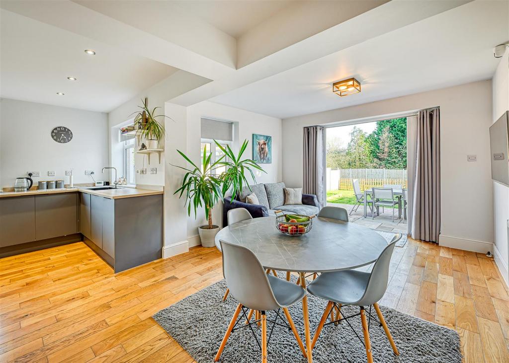 68 Sandringham Road-17.jpg