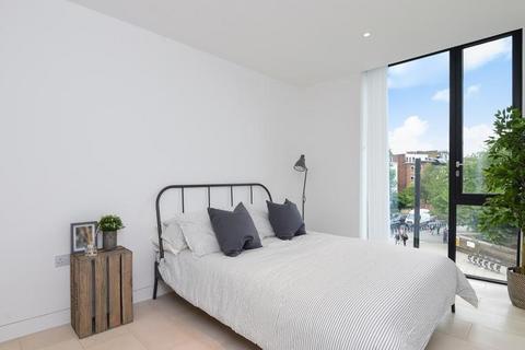 3 bedroom apartment to rent, Oval Road, Primrose Hill, NW1