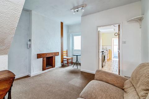 2 bedroom end of terrace house for sale, Warwick Street, Nottingham, Nottinghamshire, NG7