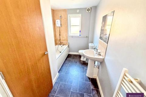 2 bedroom property for sale, Carlton Court, Barnsley