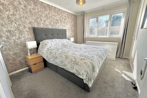 undefined, Elgar Drive, Shefford SG17