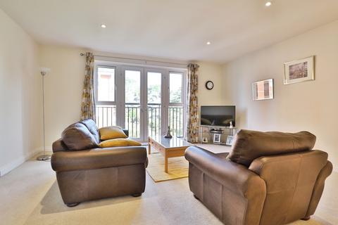 1 bedroom flat for sale, Royal Close, Christchurch, Dorset, BH23