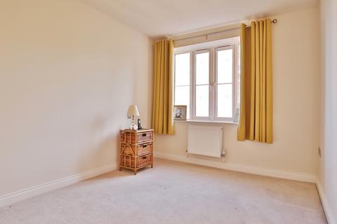 1 bedroom flat for sale, Royal Close, Christchurch, Dorset, BH23