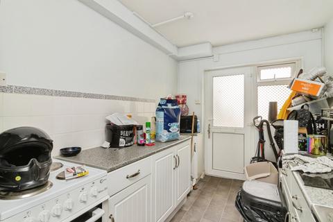 1 bedroom flat for sale, St Marychurch Road, Torquay, Devon, TQ1