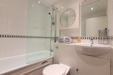 1 bedroom flat to rent, Conduit Place, W2 1HS