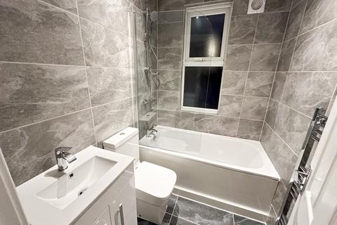 undefined, Westgate Road, L15 5BA,