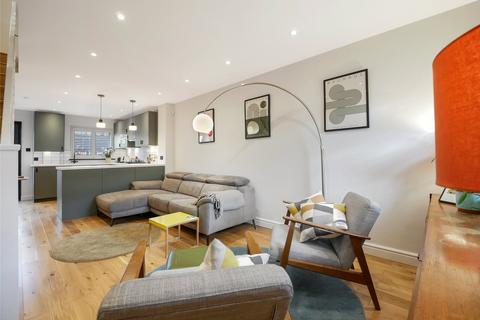 undefined, Preston Place, Glasgow, G42