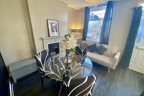 2 bedroom semi-detached house for sale, Ashby Road, Hinckley LE10