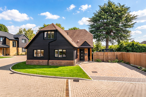 undefined, Garden Court, Hitchin SG4