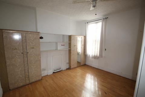 2 bedroom maisonette for sale, Masons Avenue, Harrow, Middlesex HA3