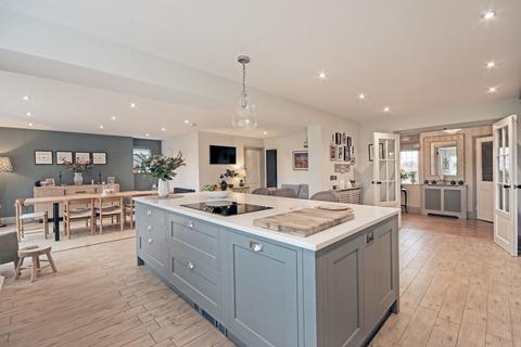 5 bedroom detached house for sale, Crown East Lane Rushwick, Worcestershire, WR2 5TU