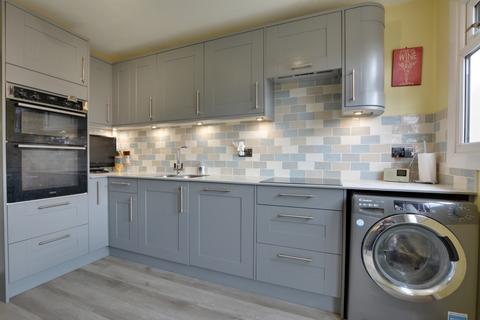 3 bedroom end of terrace house for sale, Twyne Close, Bewbush, RH11