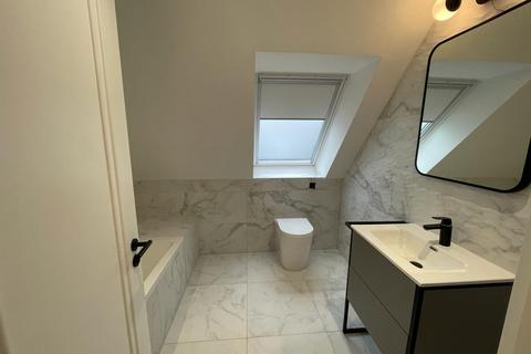 2 bedroom flat to rent, Shakespeare Road, London NW7