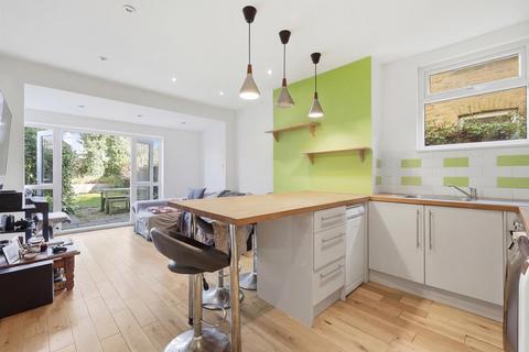 2 bedroom apartment for sale, Leybourne Road, Leytonstone