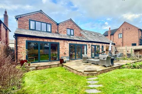 5 bedroom detached house for sale, Wrexham Road, Nantwich CW5