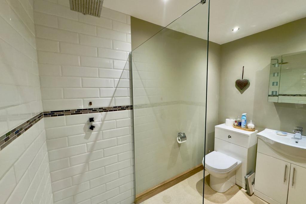 Ensuite Two