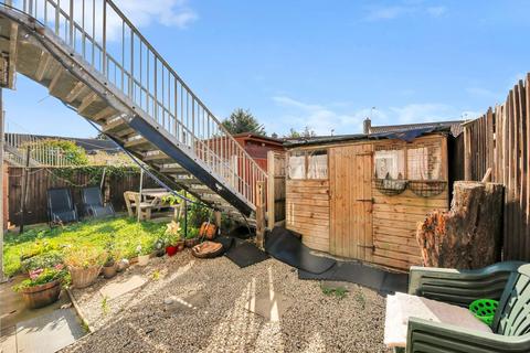 2 bedroom flat to rent, Sullivan Avenue, London, E16
