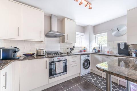 undefined, Lucas Close, Willesden, London, NW10