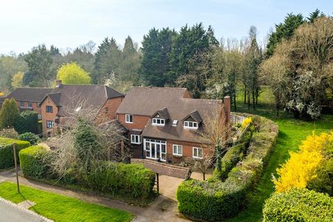 4 bedroom detached house for sale, Pattison Lane, Woolstone, Milton Keynes, Buckinghamshire, MK15