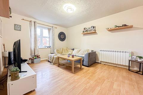 undefined, Burroughs Gardens, Kingsway Court, L3