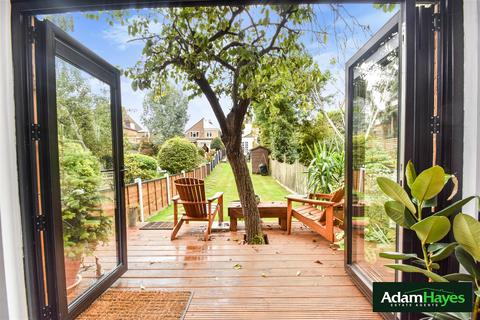 3 bedroom semi-detached house for sale, Finchley Park, London N12