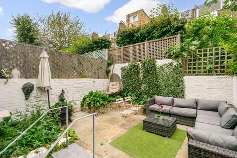 3 bedroom townhouse to rent, Seymour Walk, London SW10