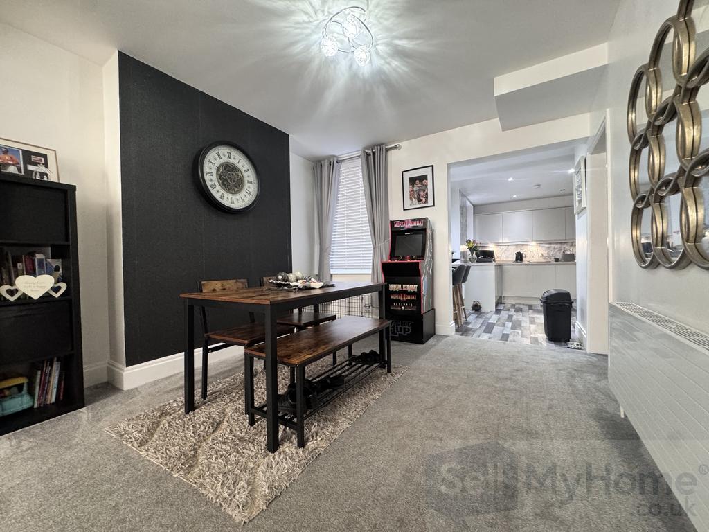 Lounge / dining