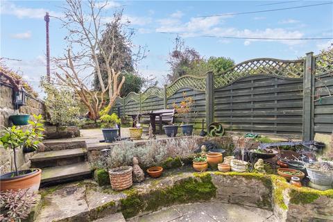 4 bedroom end of terrace house for sale, Main Street, Burley in Wharfedale, Ilkley, West Yorkshire, LS29
