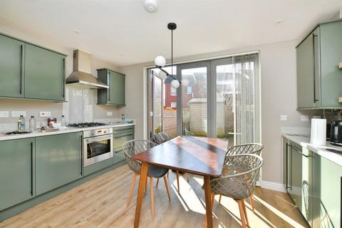 4 bedroom terraced house for sale, Mill Street, Plymouth