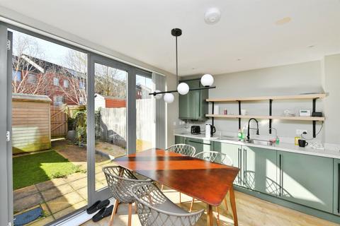 4 bedroom terraced house for sale, Mill Street, Plymouth
