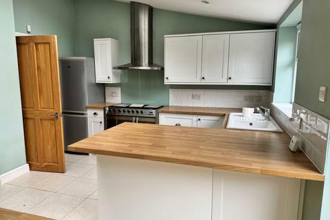 undefined, 5 Tonfield Road, Sutton, Surry SM3 9JP