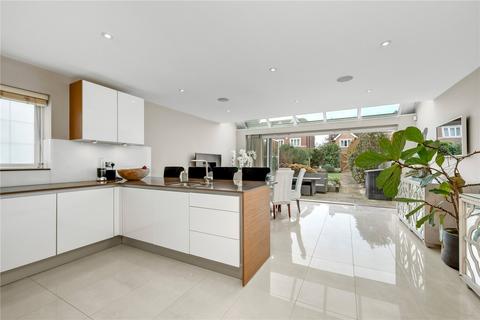 4 bedroom end of terrace house for sale, Thomas More Gardens, Esher, Surrey, KT10