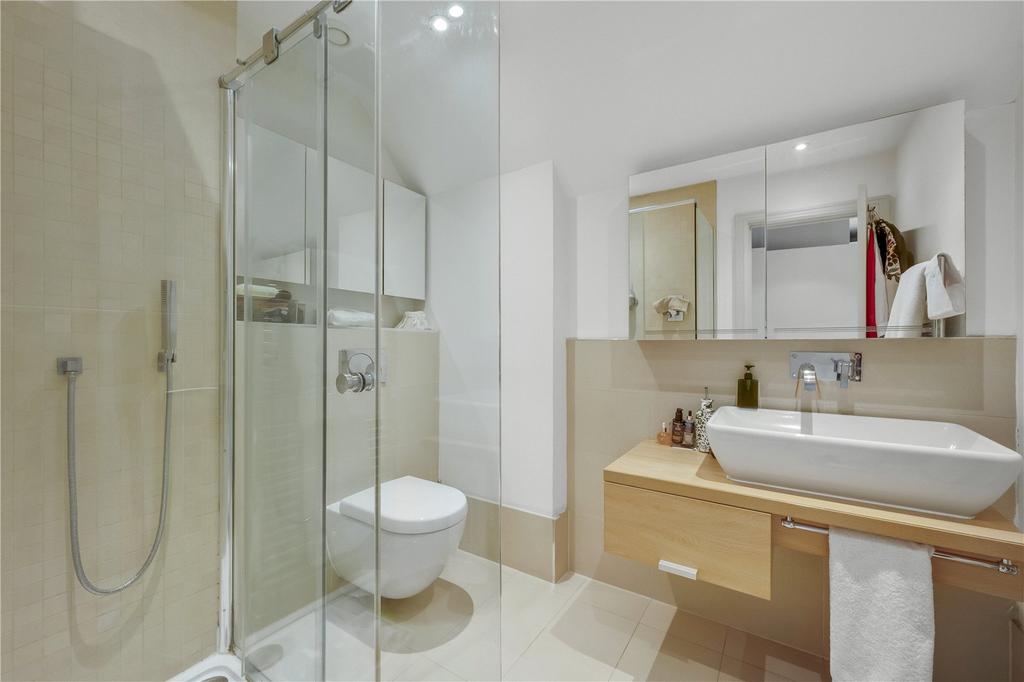 En suite Bathroom