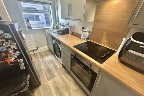1 bedroom terraced house for sale, Walker Street, Ravensthorpe, Dewsbury