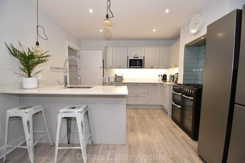 4 bedroom semi-detached house for sale, Ashburton Road, Gosport