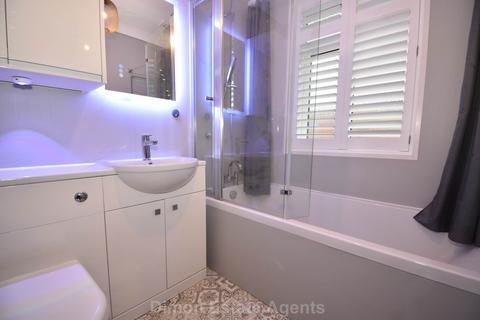 4 bedroom semi-detached house for sale, Ashburton Road, Gosport