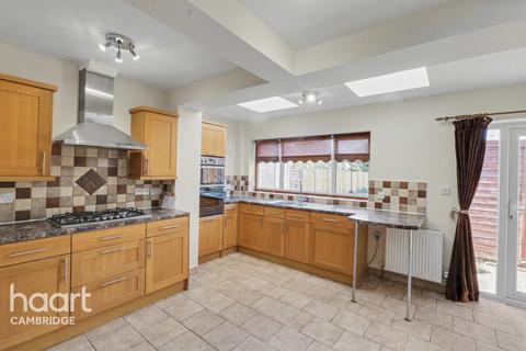 3 bedroom semi-detached house to rent, Mowbray Road, CAMBRIDGE