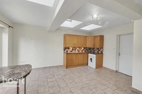 3 bedroom semi-detached house to rent, Mowbray Road, CAMBRIDGE