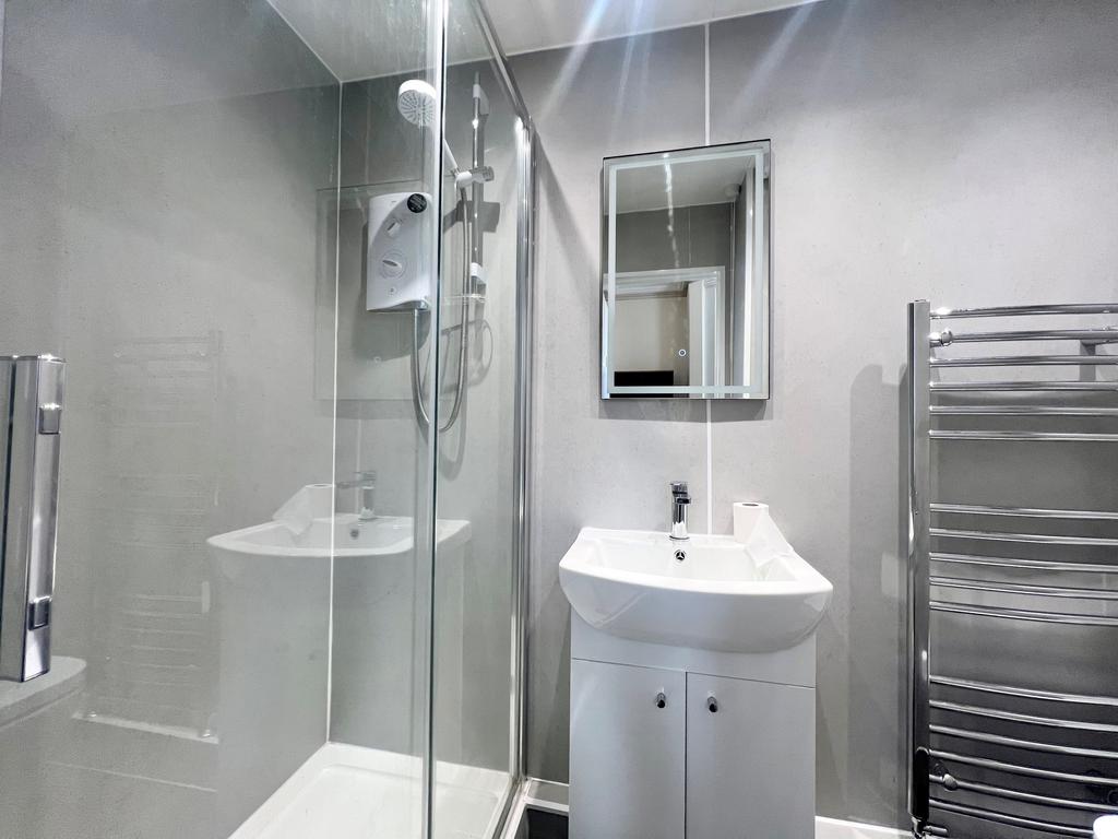 En-suite Bathroom