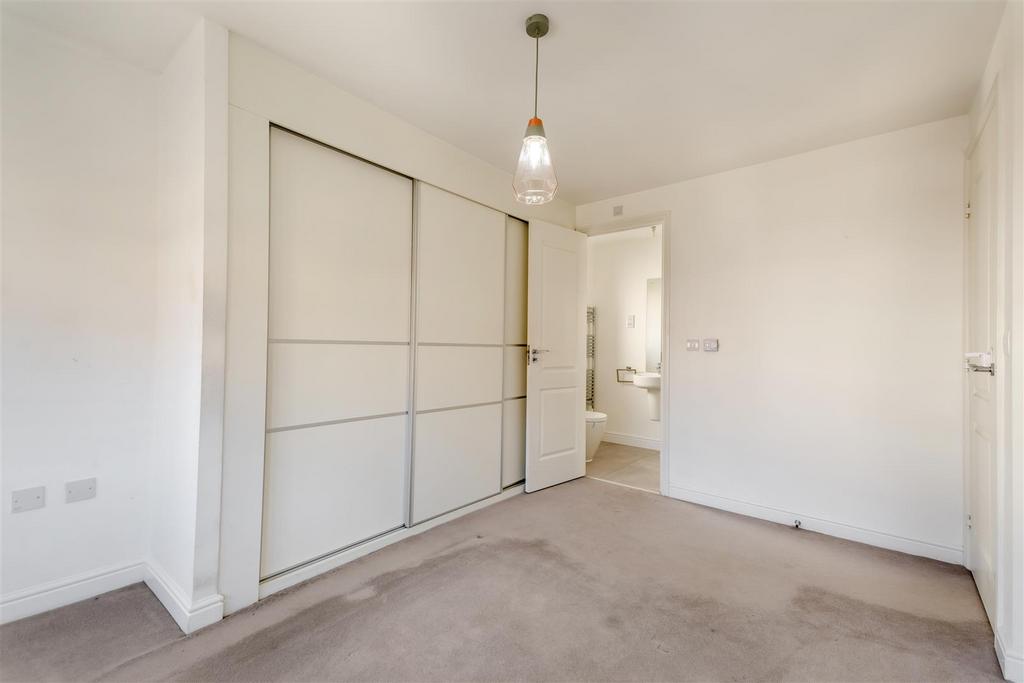 8683106-interior23.jpg