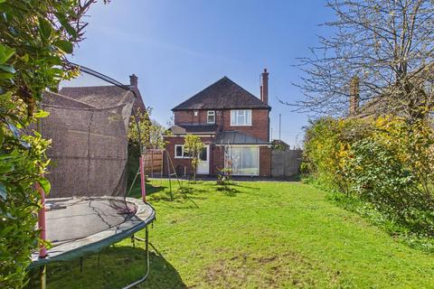 3 bedroom detached house for sale, Estcourt Rd, Gloucester