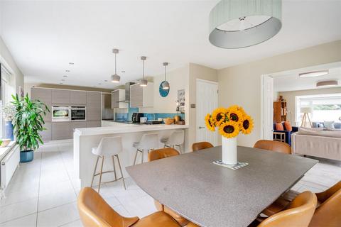 undefined, Potten End, Berkhamsted