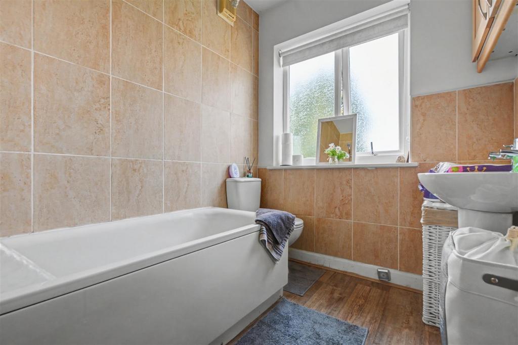 Bathroom.jpeg