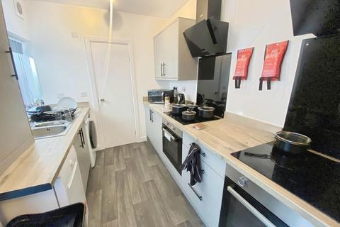 6 bedroom end of terrace house for sale, Walton Hall Avenue, Walton, Liverpool, L4