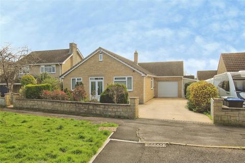 3 bedroom bungalow for sale, Holyrood Close, Trowbridge