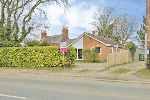 3 bedroom detached bungalow for sale, Mattishall Road, East Tuddenham, Dereham