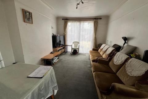 1 bedroom maisonette for sale, Maswell Park Road, Hounslow