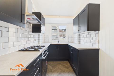 2 bedroom terraced house to rent, Trinity Street, Accrington BB5