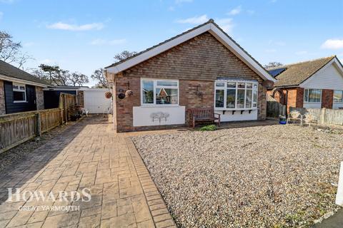4 bedroom detached bungalow for sale, Caystreward, Great Yarmouth